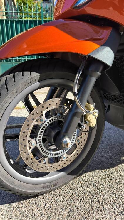 Piaggio Beverly 400 ABS-ASR (2021 - 24) (5)