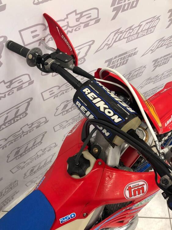 Tm Moto EN 250 ES Fi 2T (2024) (4)