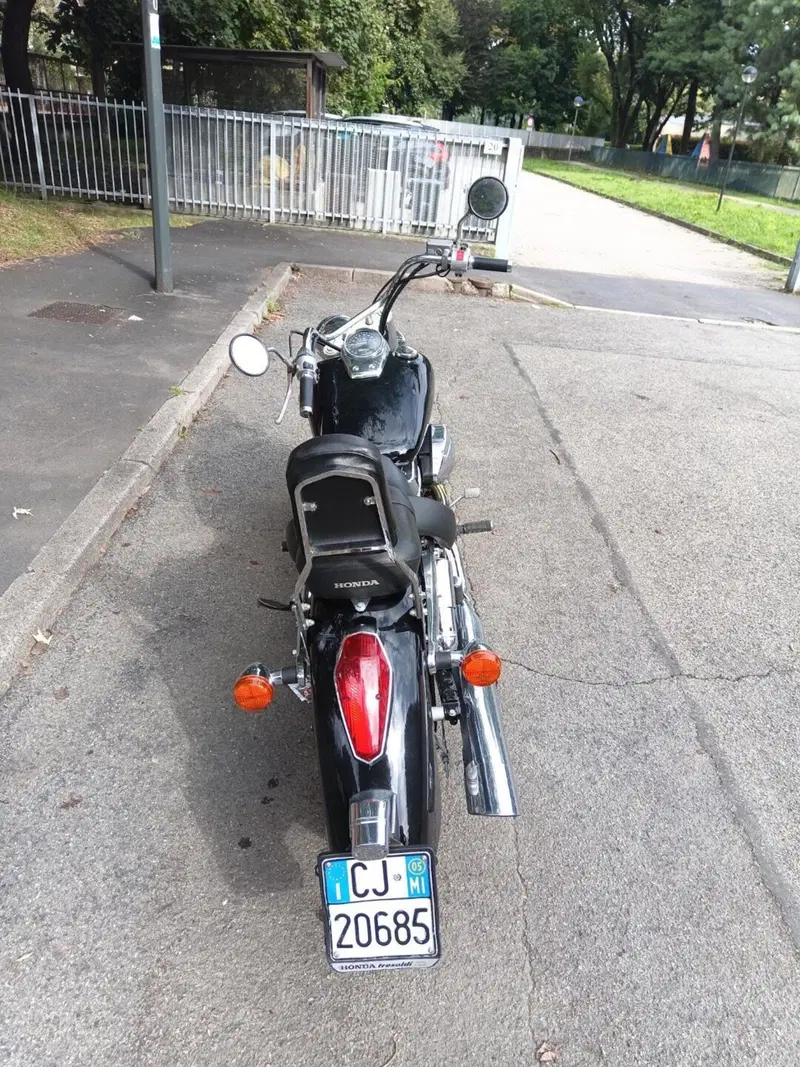 Honda VT750C (4)