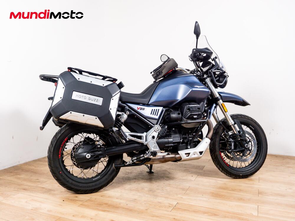 Moto Guzzi V85 TT (2024 - 25) (3)