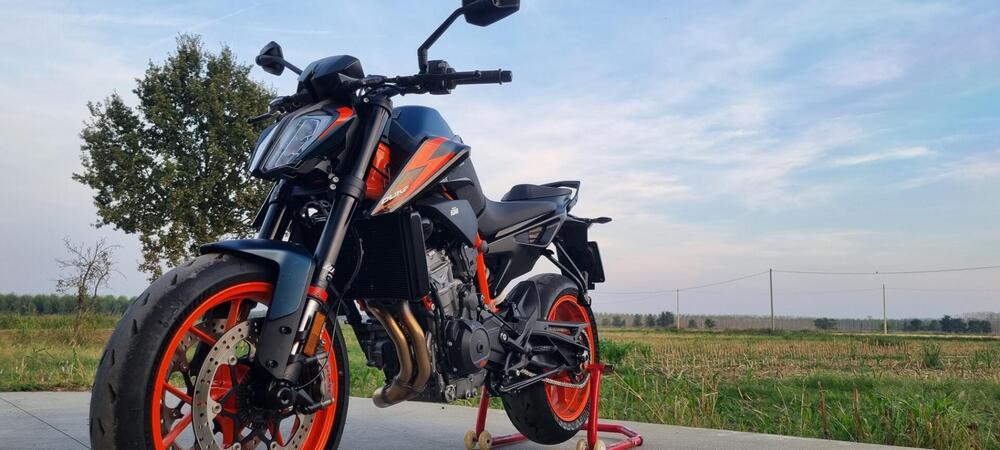 KTM 890 Duke R (2022 - 23)