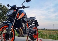 KTM 890 Duke R (2022 - 23) usata