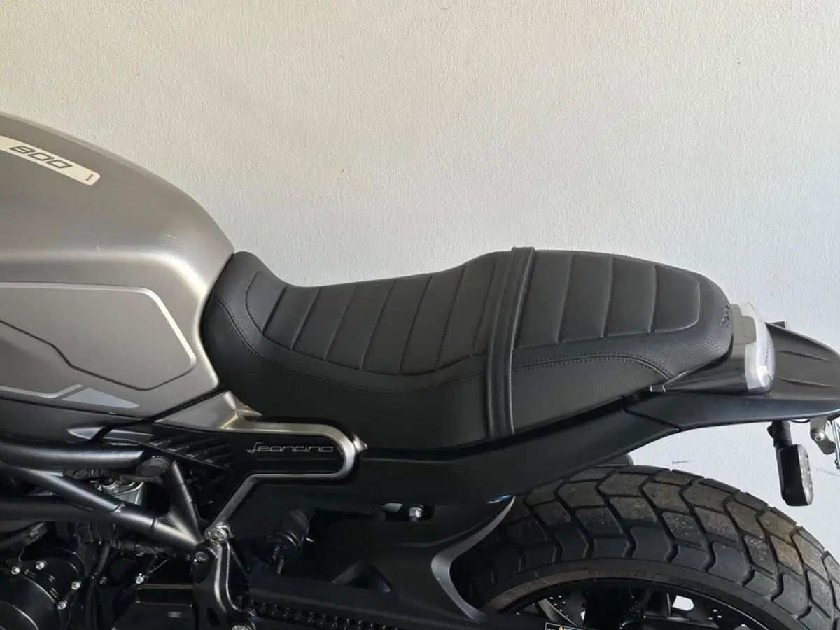 Benelli Leoncino 800 (2022 - 26) (7)