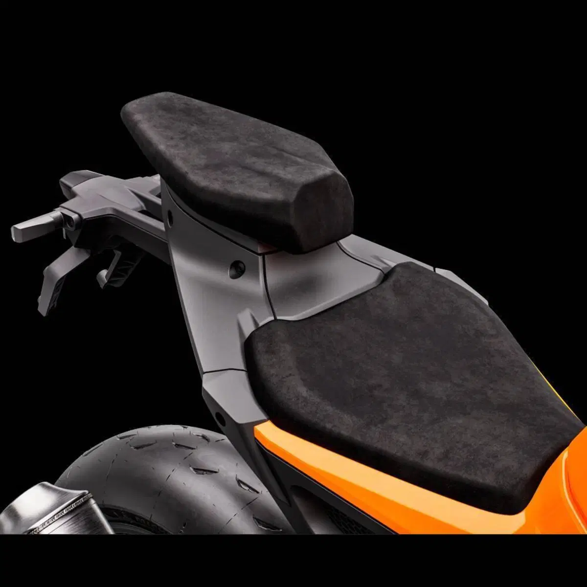 KTM 990 RC R (2026) (12)