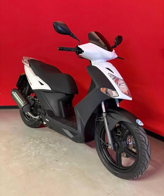 Kymco Agility 150 R16 (2)