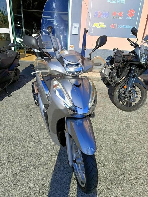 Honda SH 300 i ABS (2016 - 20) (3)