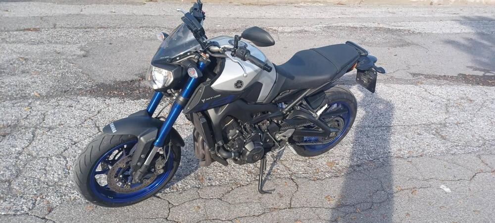 Yamaha MT-09 ABS (2016) (3)