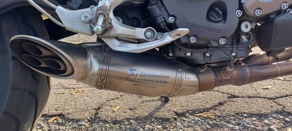 Yamaha MT-09 ABS (2016) (2)