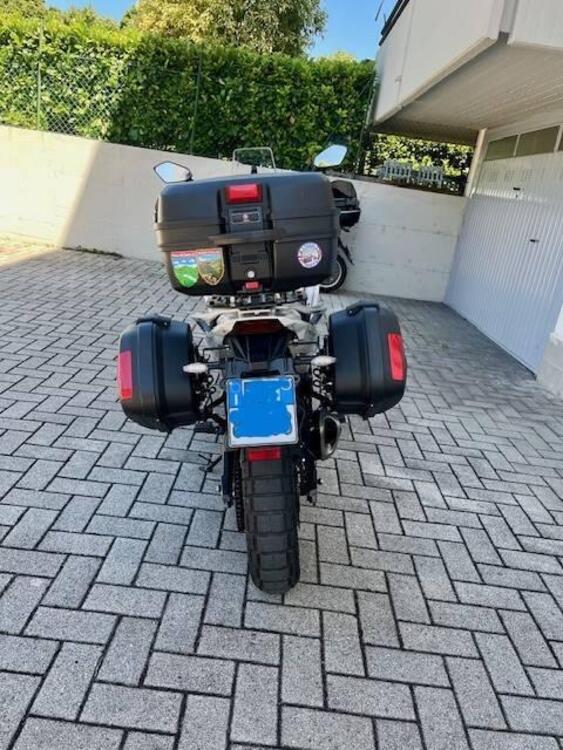 Moto Morini X-Cape 650 Gold Wheels Edition (2022 - 25) (3)