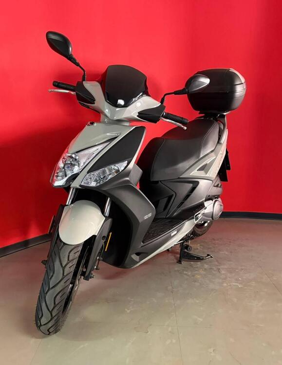 Kymco Agility 125 R16 + (2021 - 25) (4)