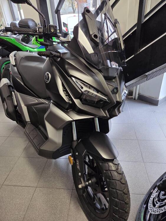 Voge Sfida SR1 ADV (2023 - 25) (2)