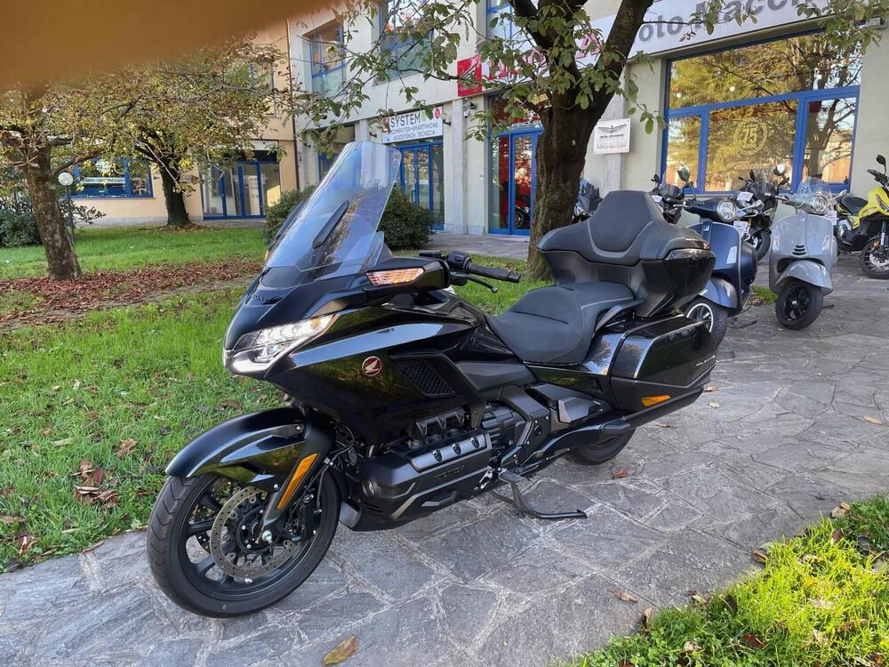 Honda GL 1800 Gold Wing Tour (2021 - 23) (4)