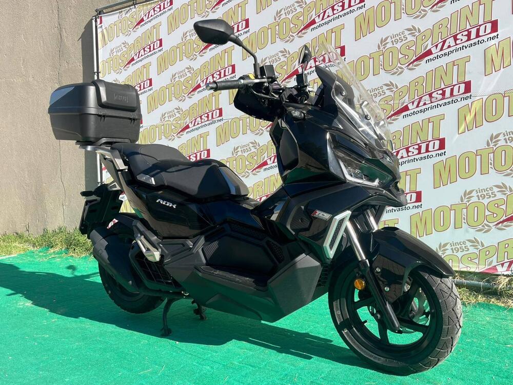 Sym ADX 125 (2025) (2)