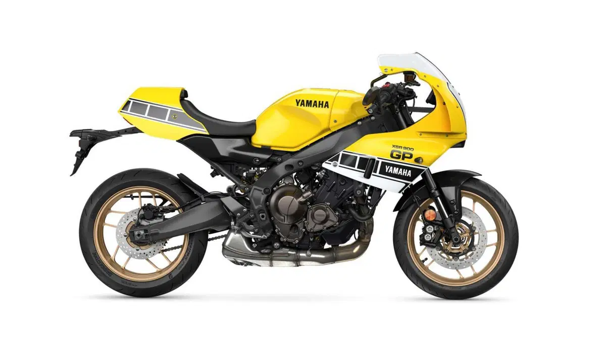 Yamaha XSR 900 GP 2026: arriva la livrea Legend Yellow, un tributo a Kenny Roberts [GALLERY] (27)