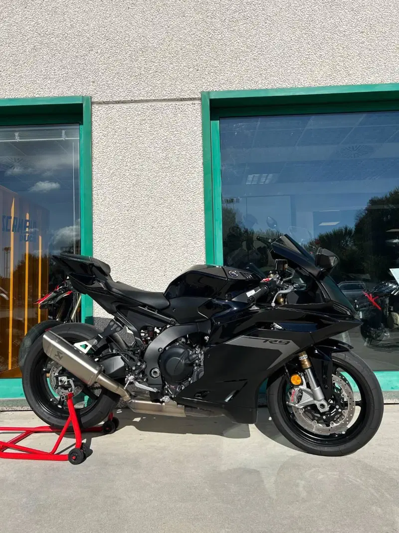 Yamaha YZF R9 (2025 - 26)