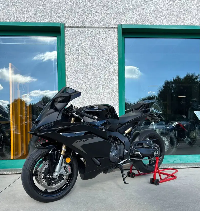 Yamaha YZF R9 (2025 - 26) (3)