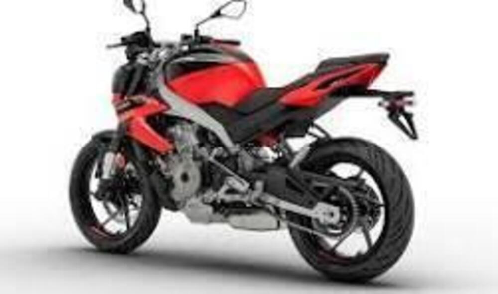 Aprilia Tuono 457 (2025) (2)