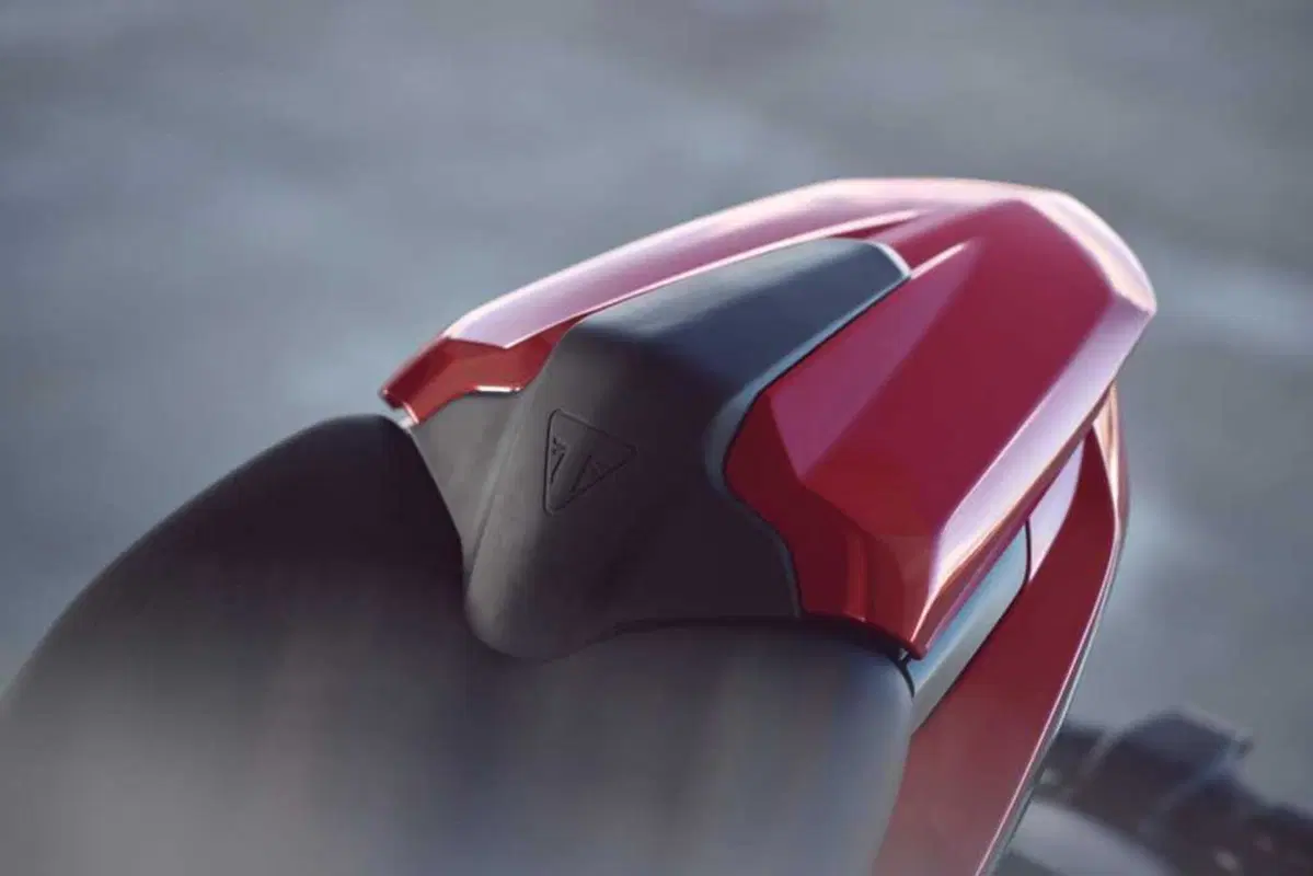 Triumph Trident 800: vi diciamo tutto sulla nuova roadster inglese [VIDEO] (3)