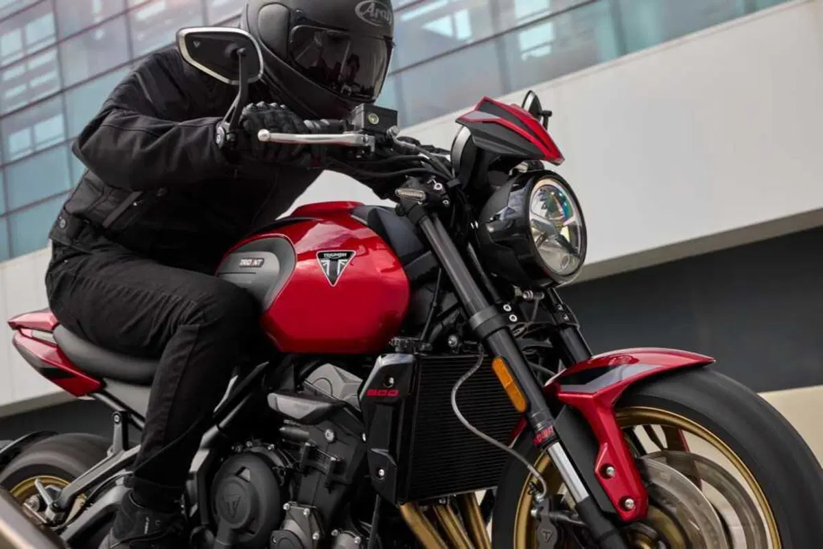 Triumph Trident 800: vi diciamo tutto sulla nuova roadster inglese [VIDEO] (4)