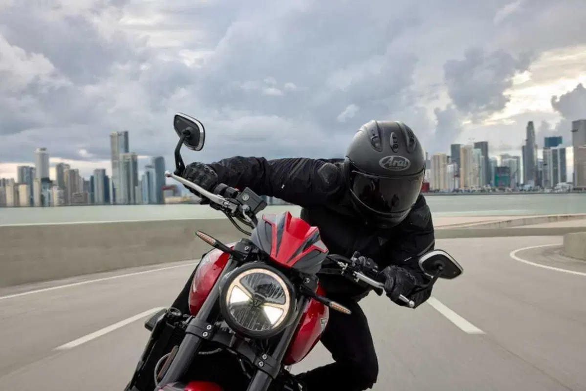 Triumph Trident 800: vi diciamo tutto sulla nuova roadster inglese [VIDEO] (8)