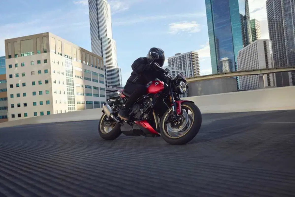 Triumph Trident 800: vi diciamo tutto sulla nuova roadster inglese [VIDEO] (12)