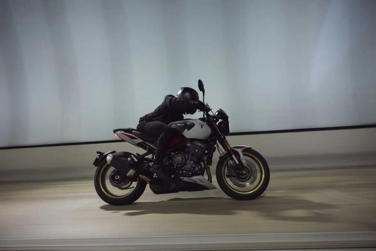 Triumph Trident 800: vi diciamo tutto sulla nuova roadster inglese [VIDEO] (23)