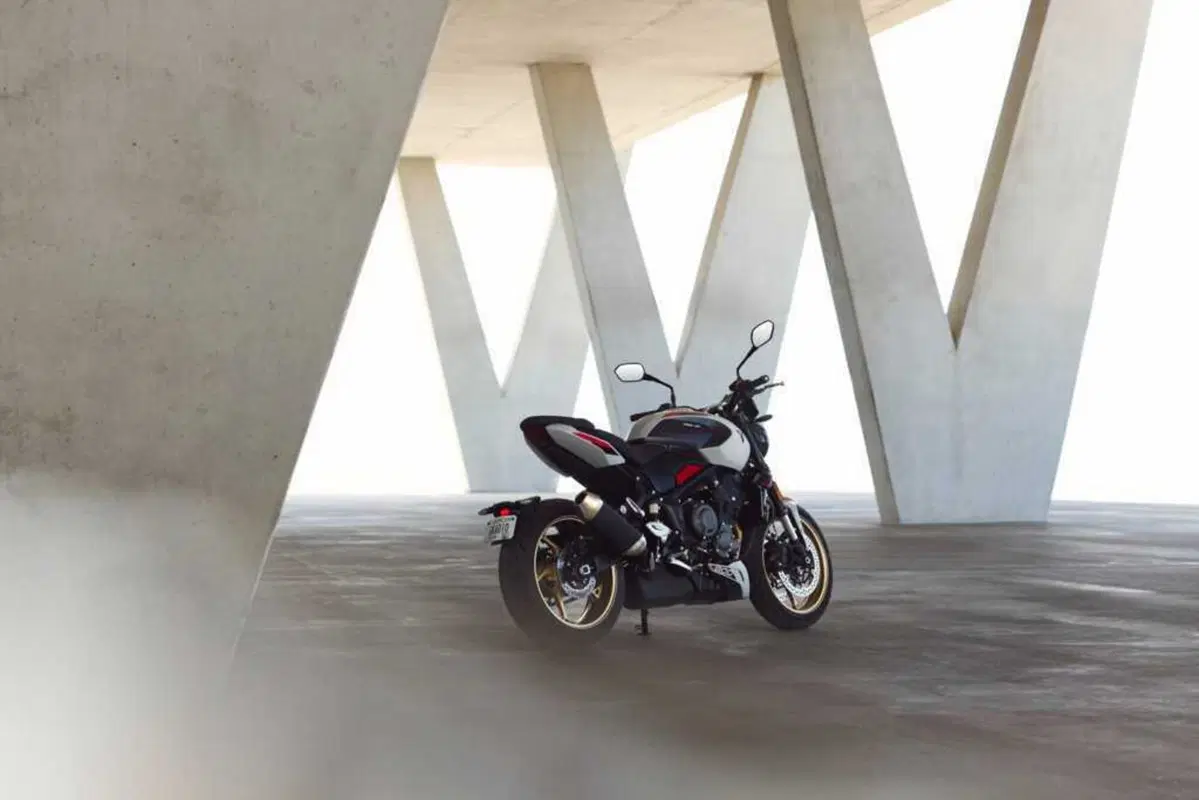 Triumph Trident 800: vi diciamo tutto sulla nuova roadster inglese [VIDEO] (25)