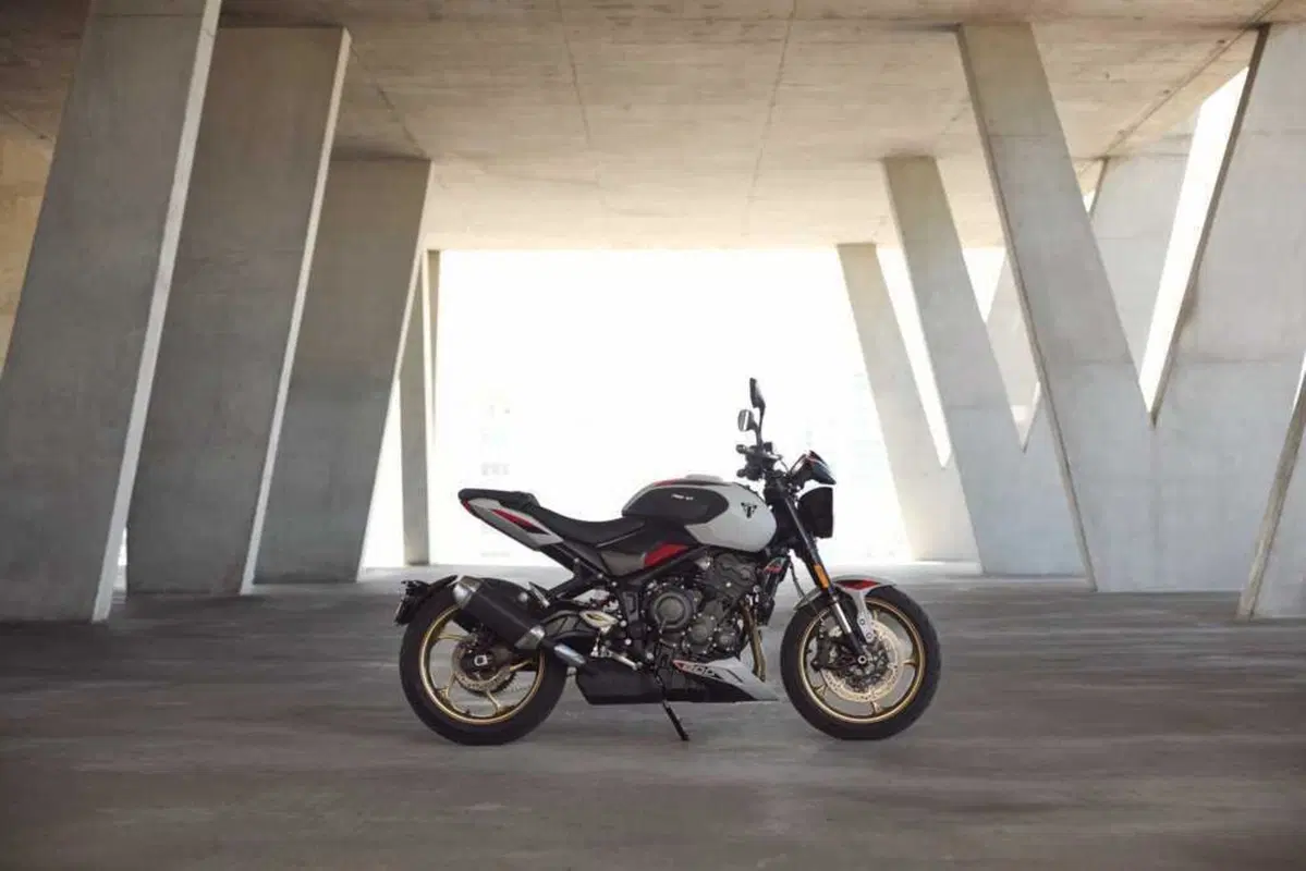 Triumph Trident 800: vi diciamo tutto sulla nuova roadster inglese [VIDEO] (27)