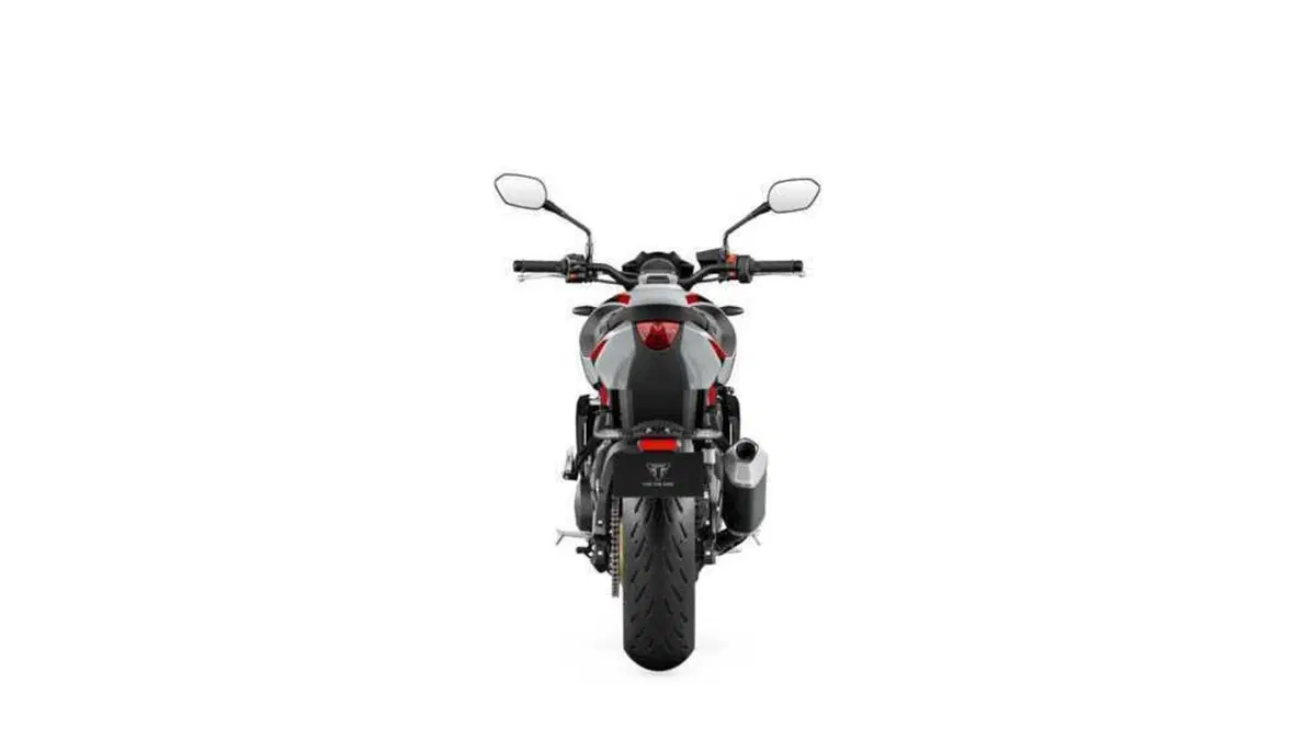 Triumph Trident 800: vi diciamo tutto sulla nuova roadster inglese [VIDEO] (32)