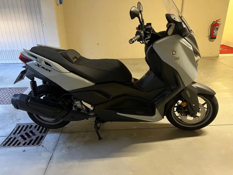 Yamaha X-Max 300 Tech Max (2025 - 26)