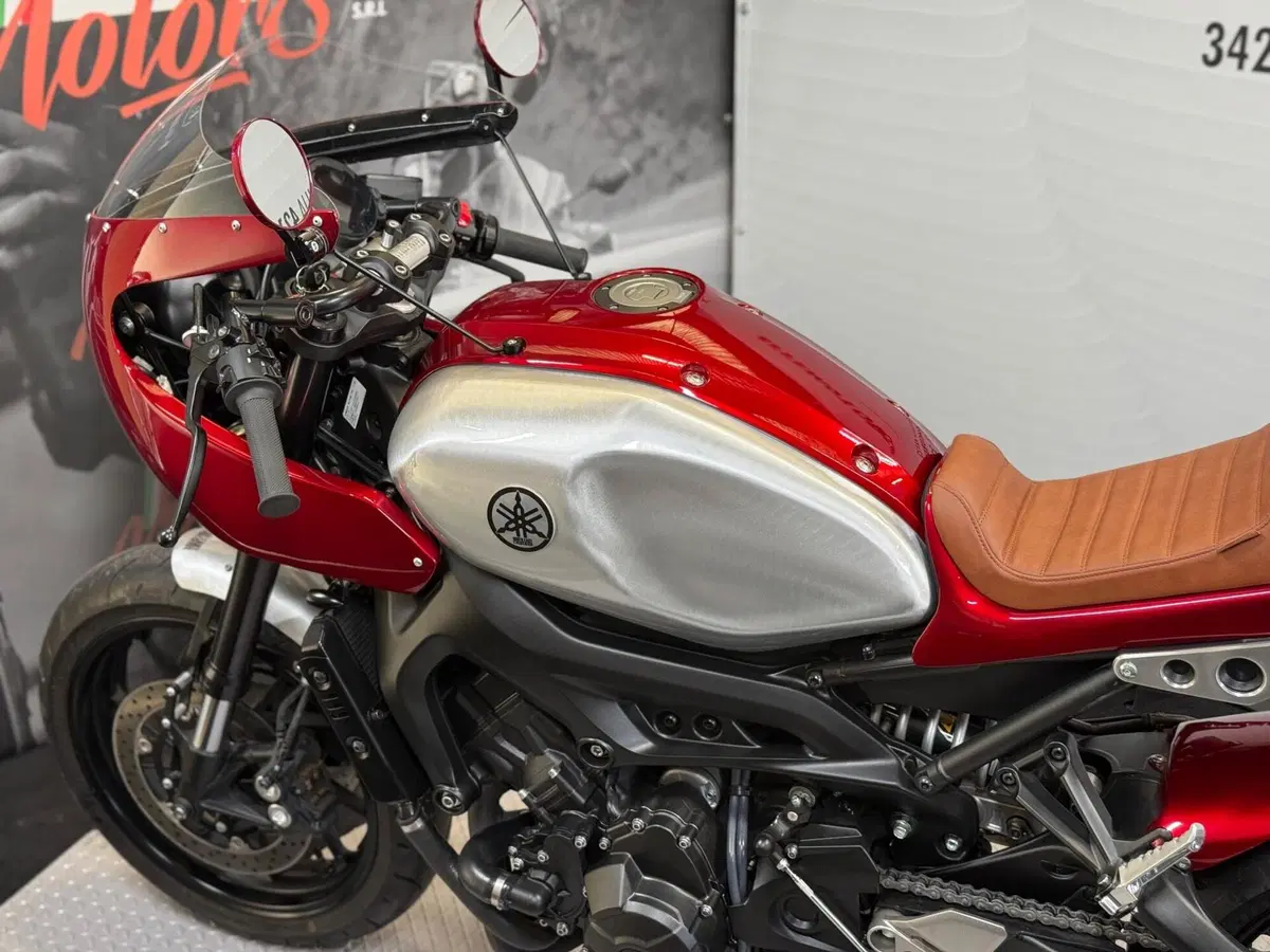 Yamaha XSR 900 ABS (2016 - 20) (9)