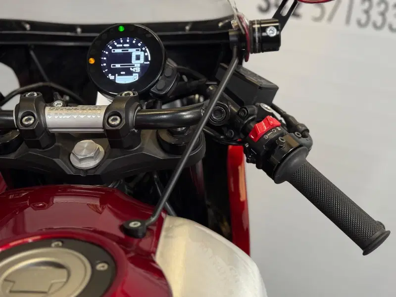 Yamaha XSR 900 ABS (2016 - 20) (16)