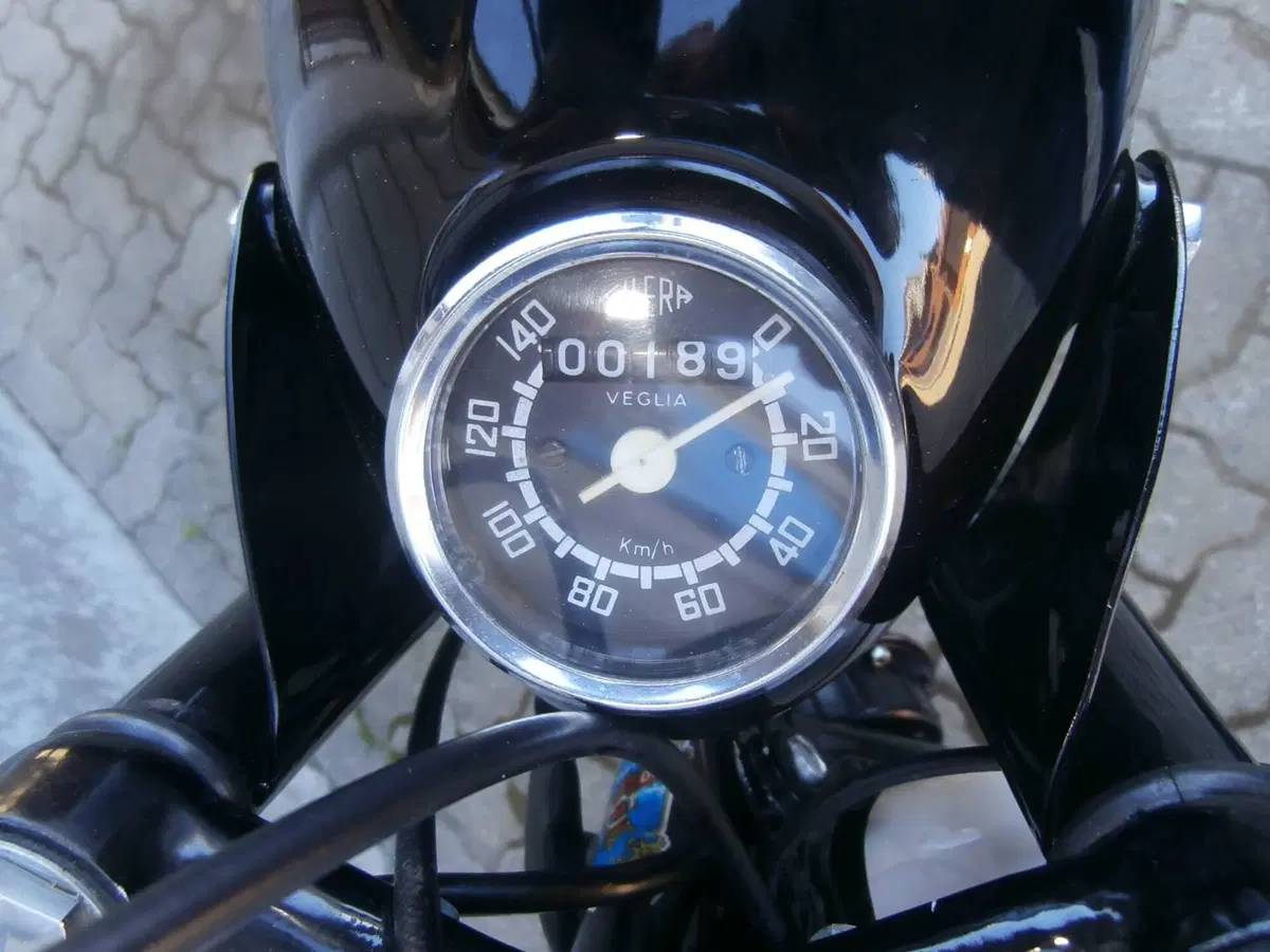 Gilera 124 SEI GIORNI (11)