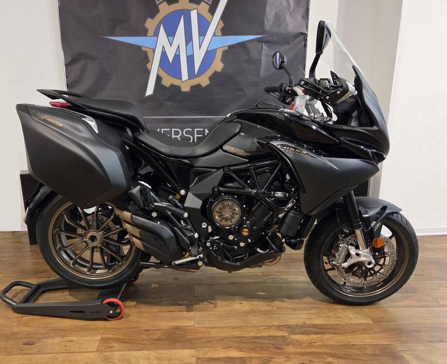 MV Agusta Turismo Veloce 800 Lusso SCS (2021 - 25) (2)