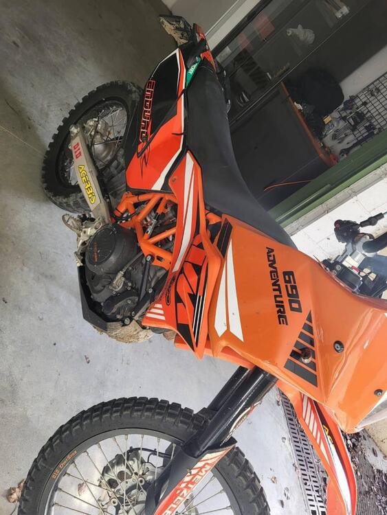 KTM 690 Enduro R (2012 - 17) (2)