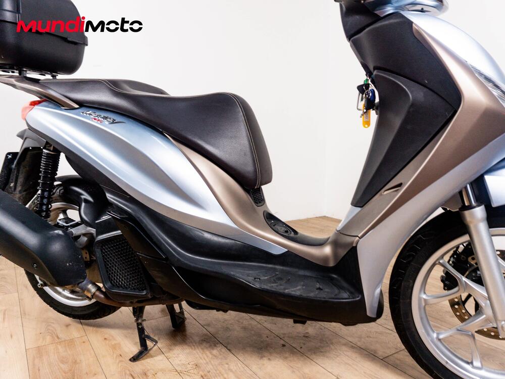 Piaggio Liberty 125 S i-get ABS (2016) (5)