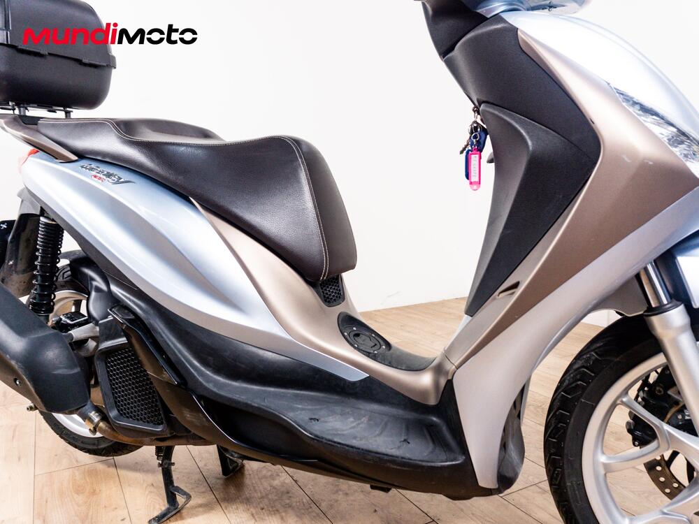Piaggio Liberty 125 S i-get ABS (2016) (5)
