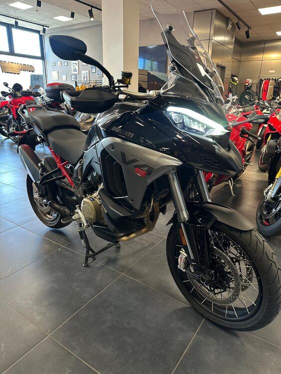Ducati Multistrada V4 S (2025) (3)