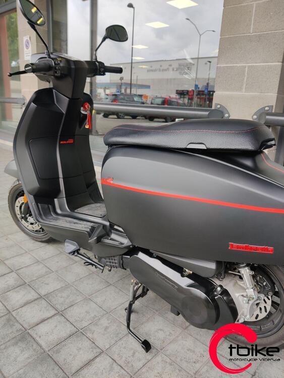 Lambretta V200 Special (2021 - 25) (4)