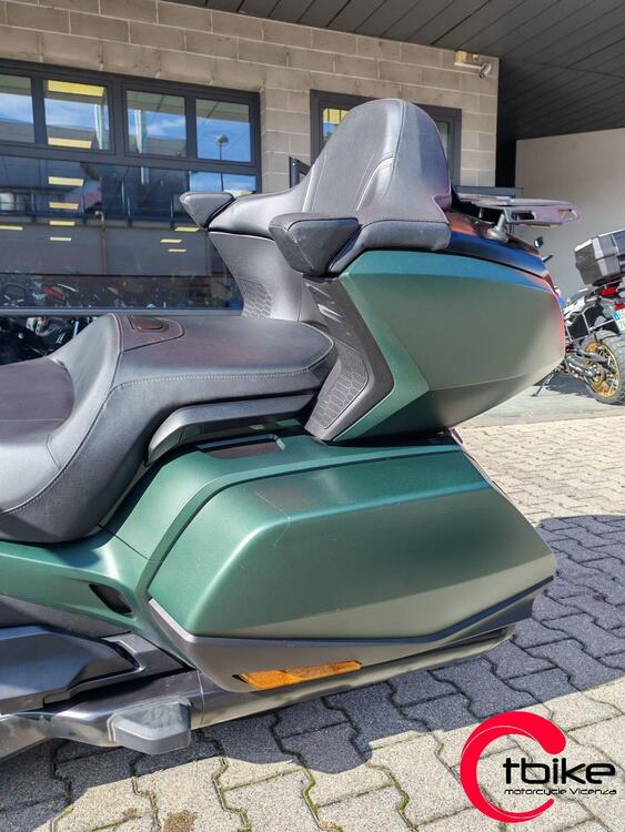 Honda GL 1800 Gold Wing DCT (2021 - 24) (2)