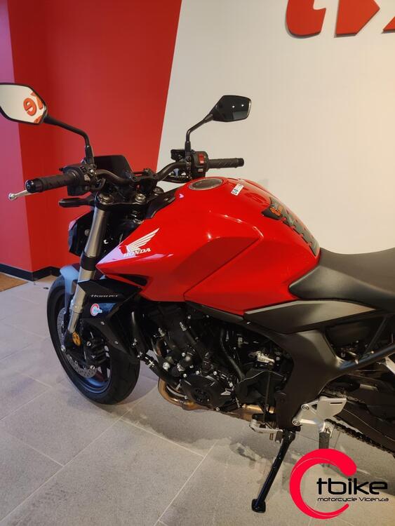 Honda CB 1000 R (2021 - 25) (2)