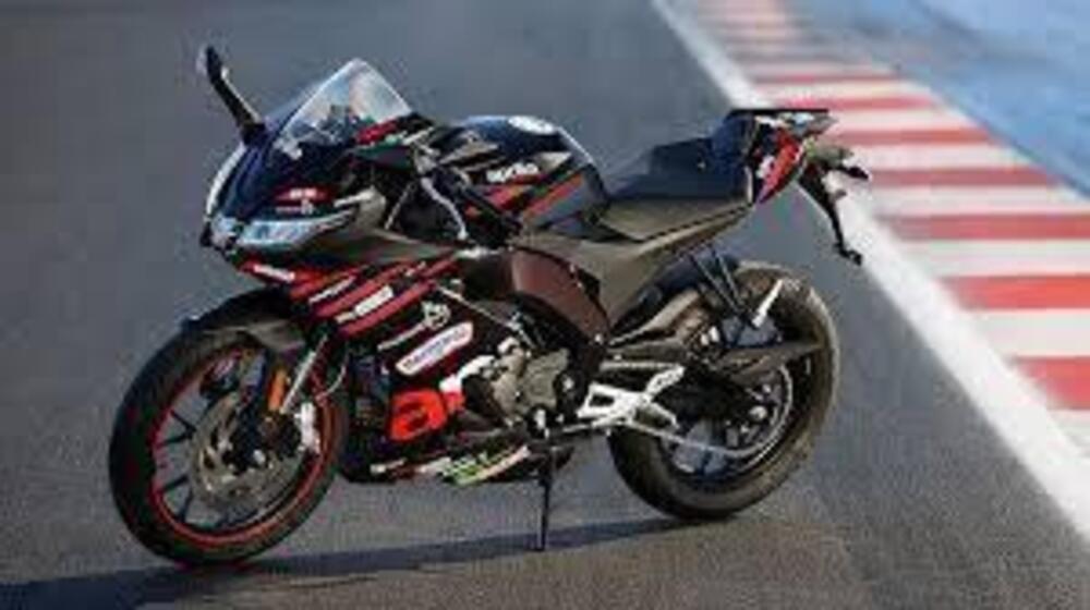 Aprilia RS 125 GP Replica (2025) (3)