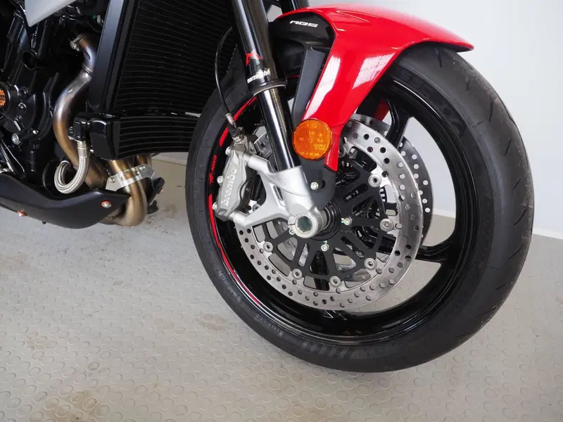 MV Agusta Brutale 801 RR Ottantesimo (2025 - 26) (8)