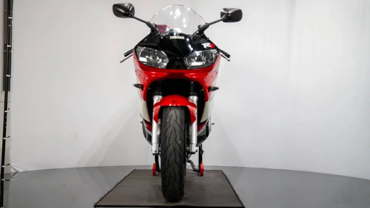 Yamaha YZF R6 (2001 - 02) (8)