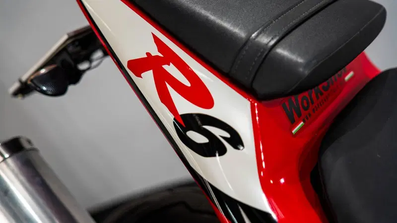 Yamaha YZF R6 (2001 - 02) (18)