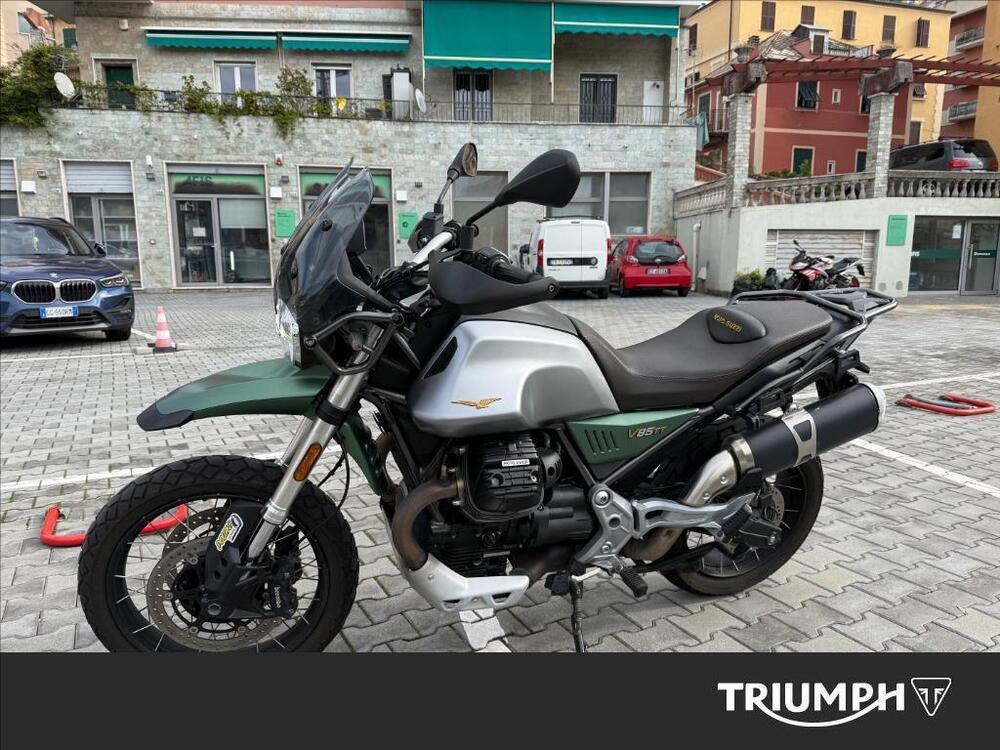 Moto Guzzi V85 TT Centenario (2021 - 22)