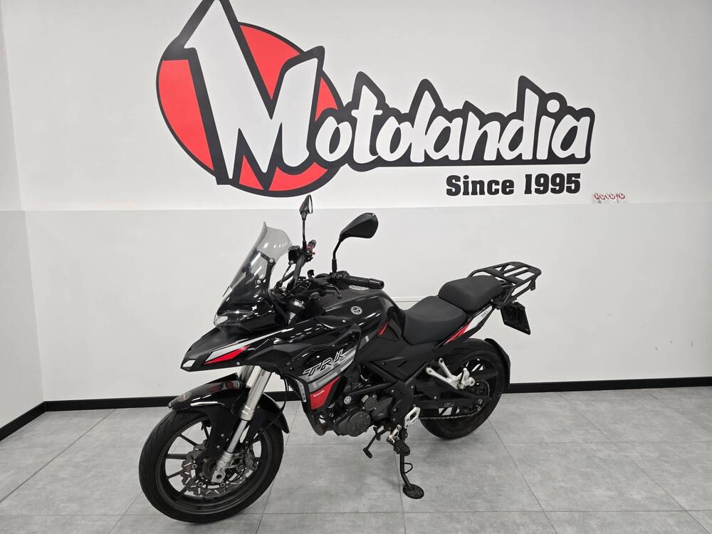 Benelli TRK 251 (2022 - 25) (3)