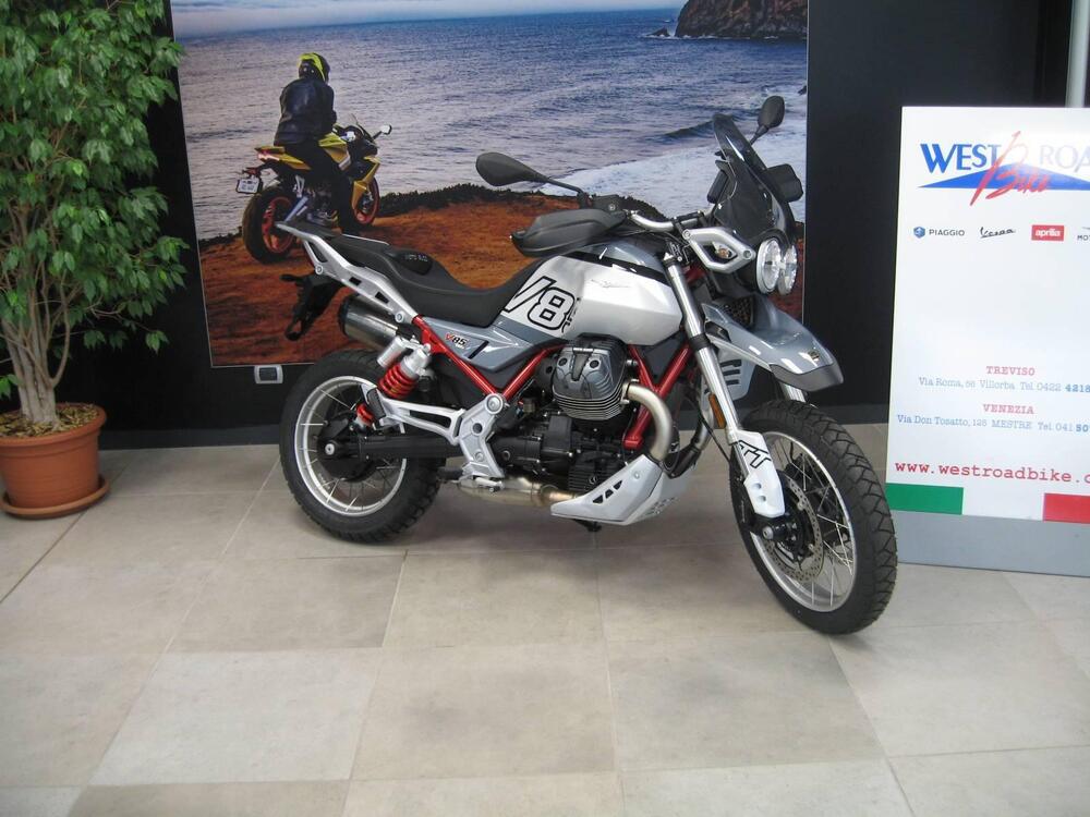 Moto Guzzi V85 TT (2024 - 25) (2)