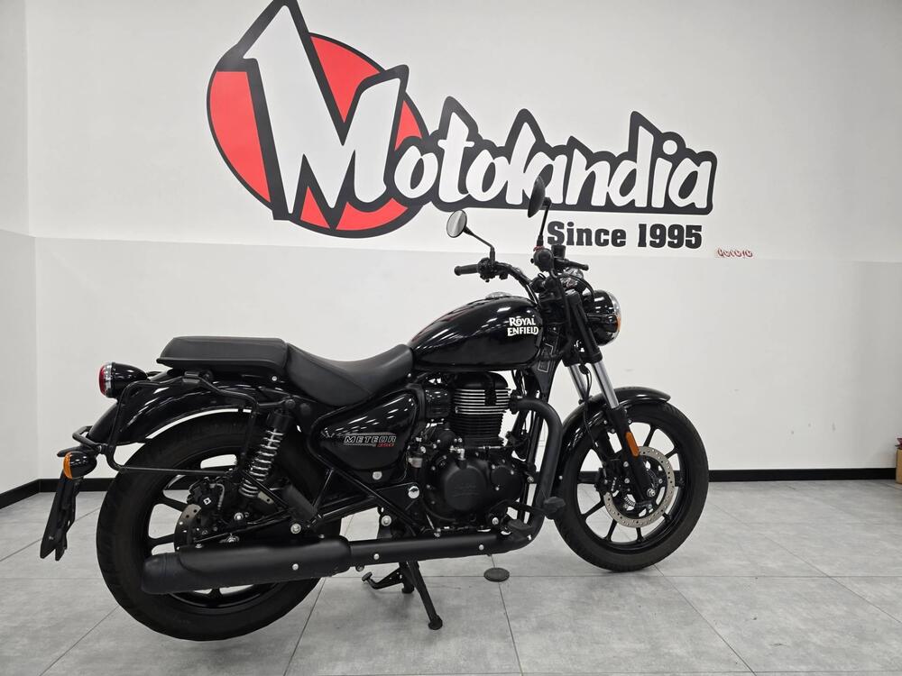 Royal Enfield Meteor 350 Fireball (2021 - 25) (4)