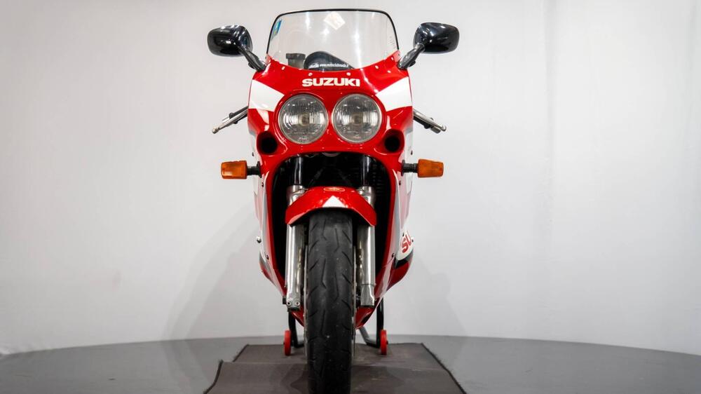 Suzuki GSX-R 750 (4)